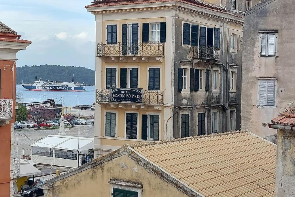 Old Port View Apartment, Διαμέρισμα Στο Κέντρο 2 Υπνοδωματίων Corfu  Exteriör bild