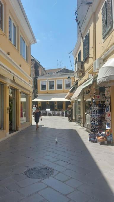 Old Port View Apartment, Διαμέρισμα Στο Κέντρο 2 Υπνοδωματίων Corfu  Exteriör bild