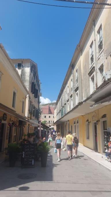 Old Port View Apartment, Διαμέρισμα Στο Κέντρο 2 Υπνοδωματίων Corfu  Exteriör bild